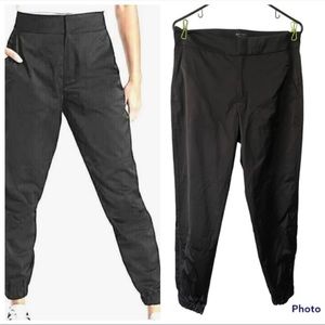 Athleta Radiant Jogger-Black size 8